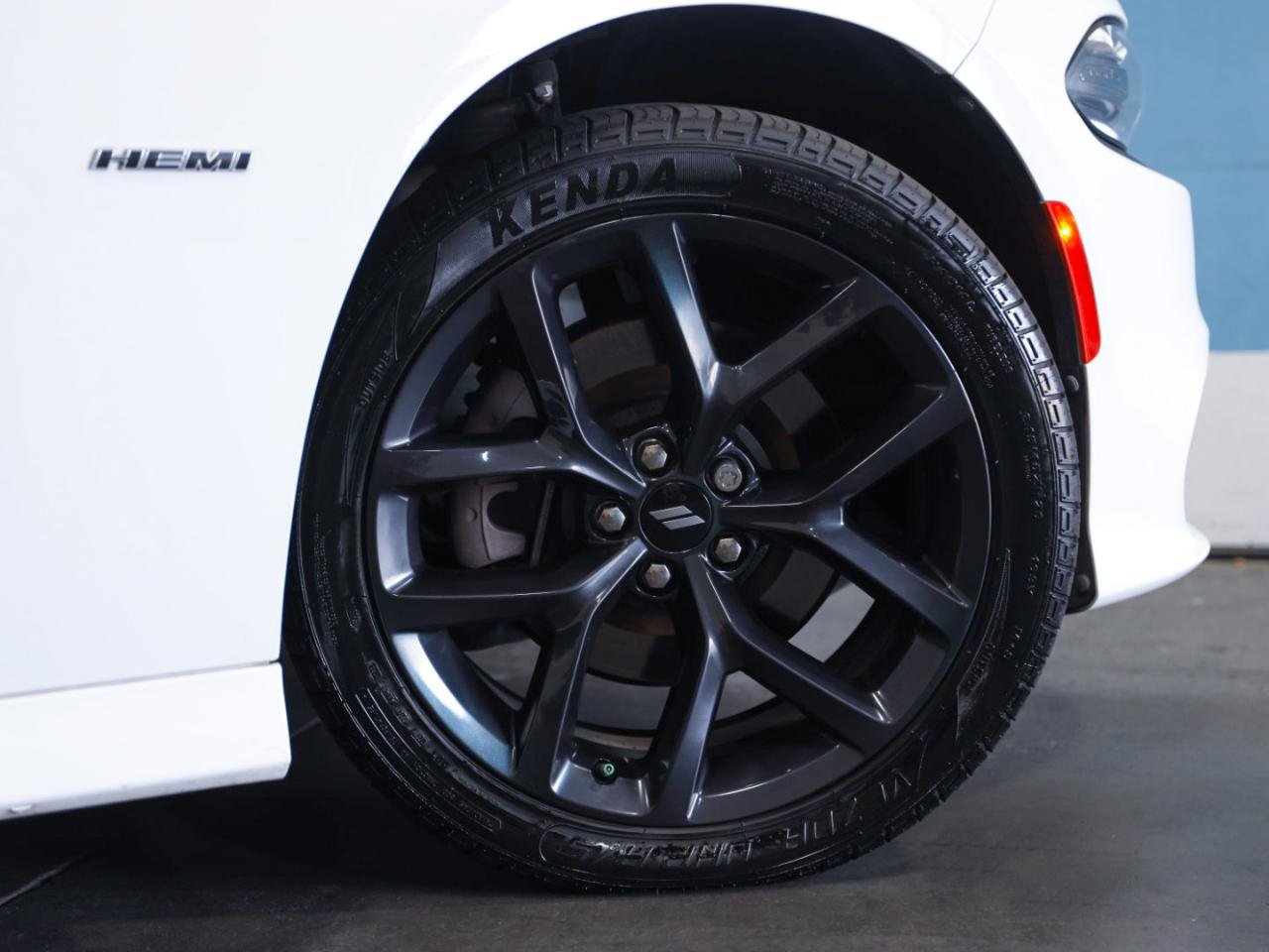 Used 2019 Dodge Charger R/T w/ Blacktop Package RWD image 36
