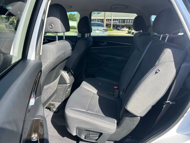 Used 2020 Kia Sorento LX image 15