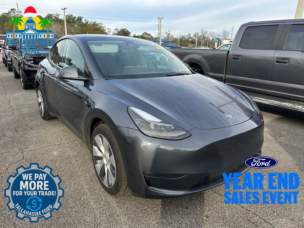 Used 2023 Tesla Model Y Long Range image 3