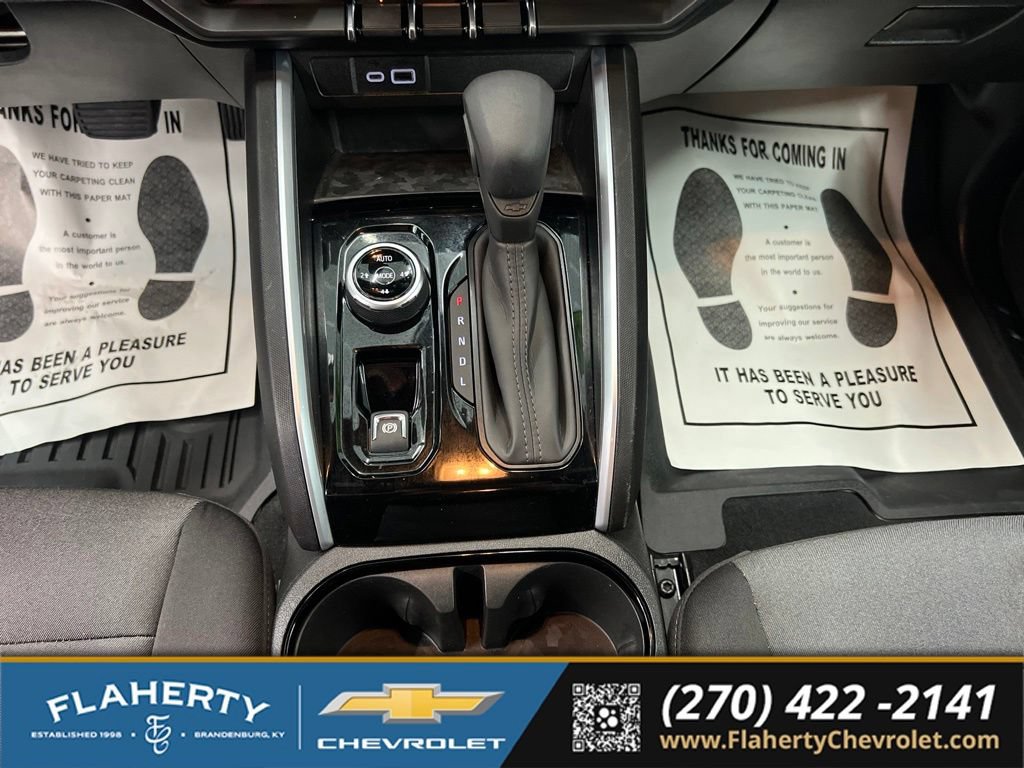 Used 2025 Chevrolet Colorado Trail Boss AWD/4WD image 27