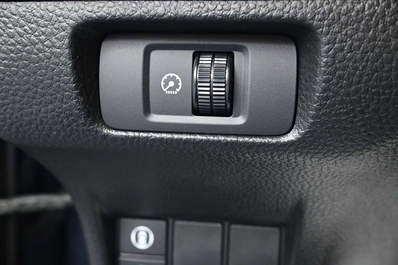 Used 2024 Honda Civic LX image 9