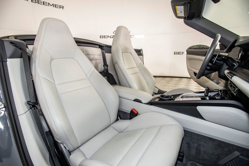 Used 2024 Porsche 911 Carrera GTS image 22