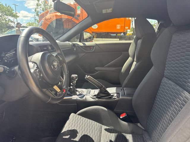Used 2023 Toyota GR86 w/ ALL Weather Mat Package (TMS) RWD image 22