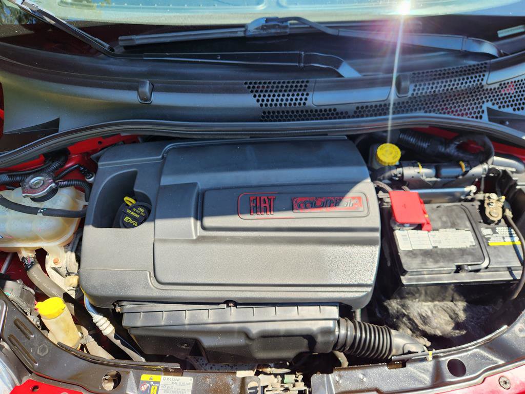 Used 2015 FIAT 500 Sport image 11