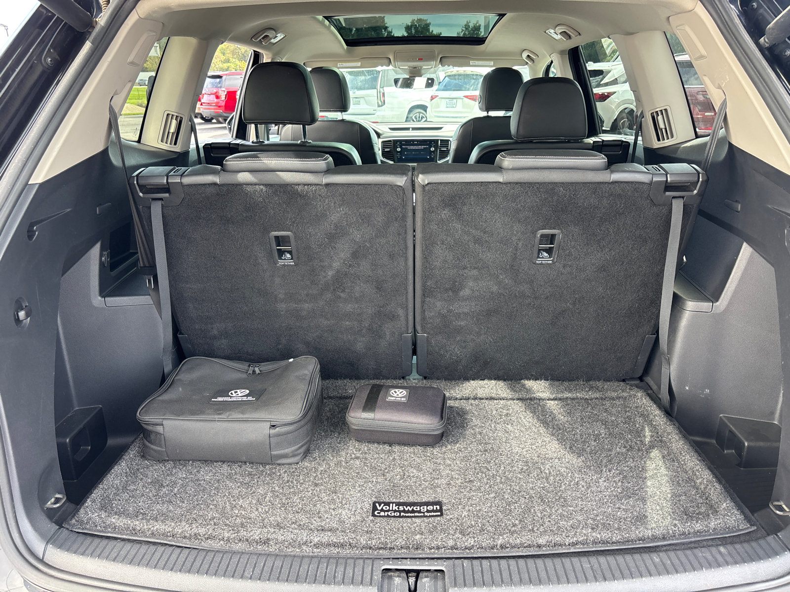 Used 2022 Volkswagen Atlas SEL Premium AWD/4WD image 9