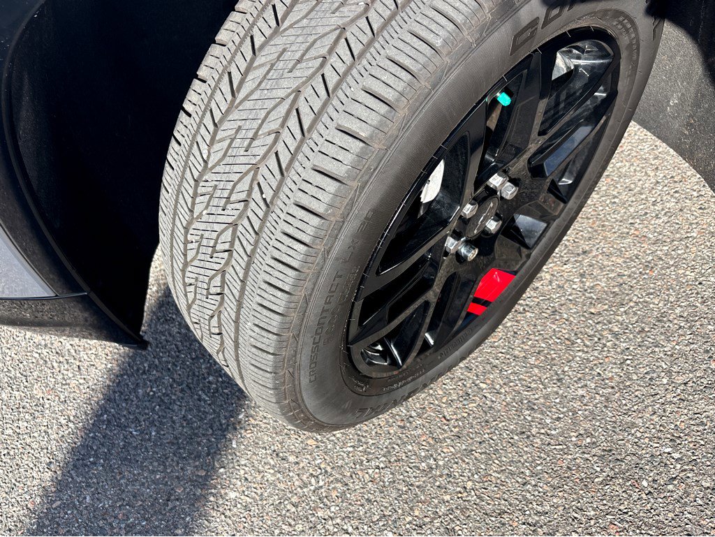 Used 2022 Chevrolet Traverse Premier w/ Redline Edition image 29