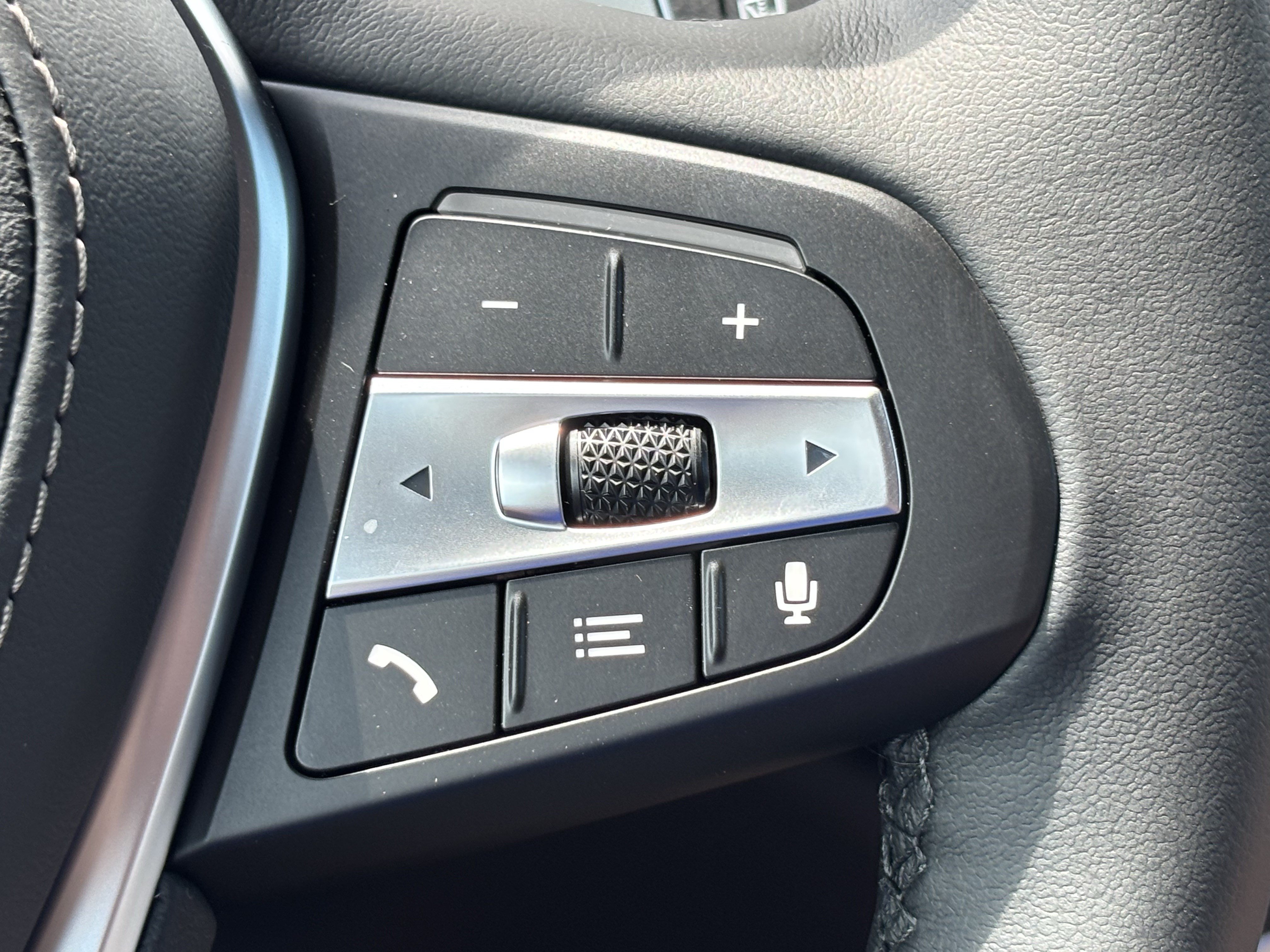 New 2026 BMW X5 xDrive50e AWD/4WD image 22