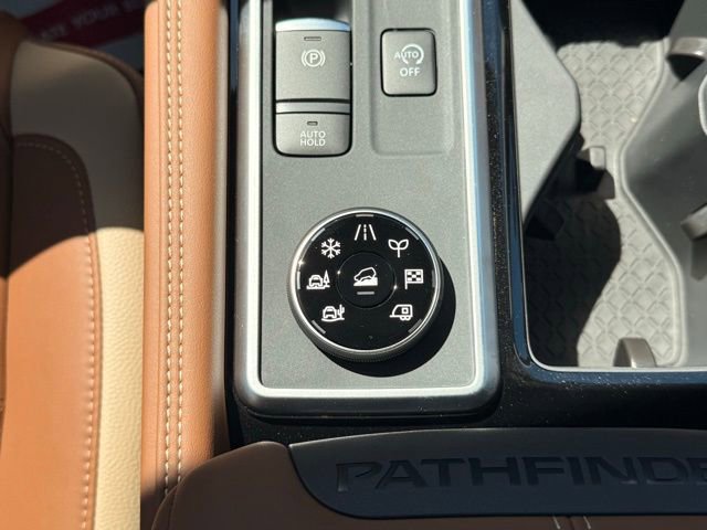 New 2026 Nissan Pathfinder Platinum w/ Cargo Package AWD/4WD image 31