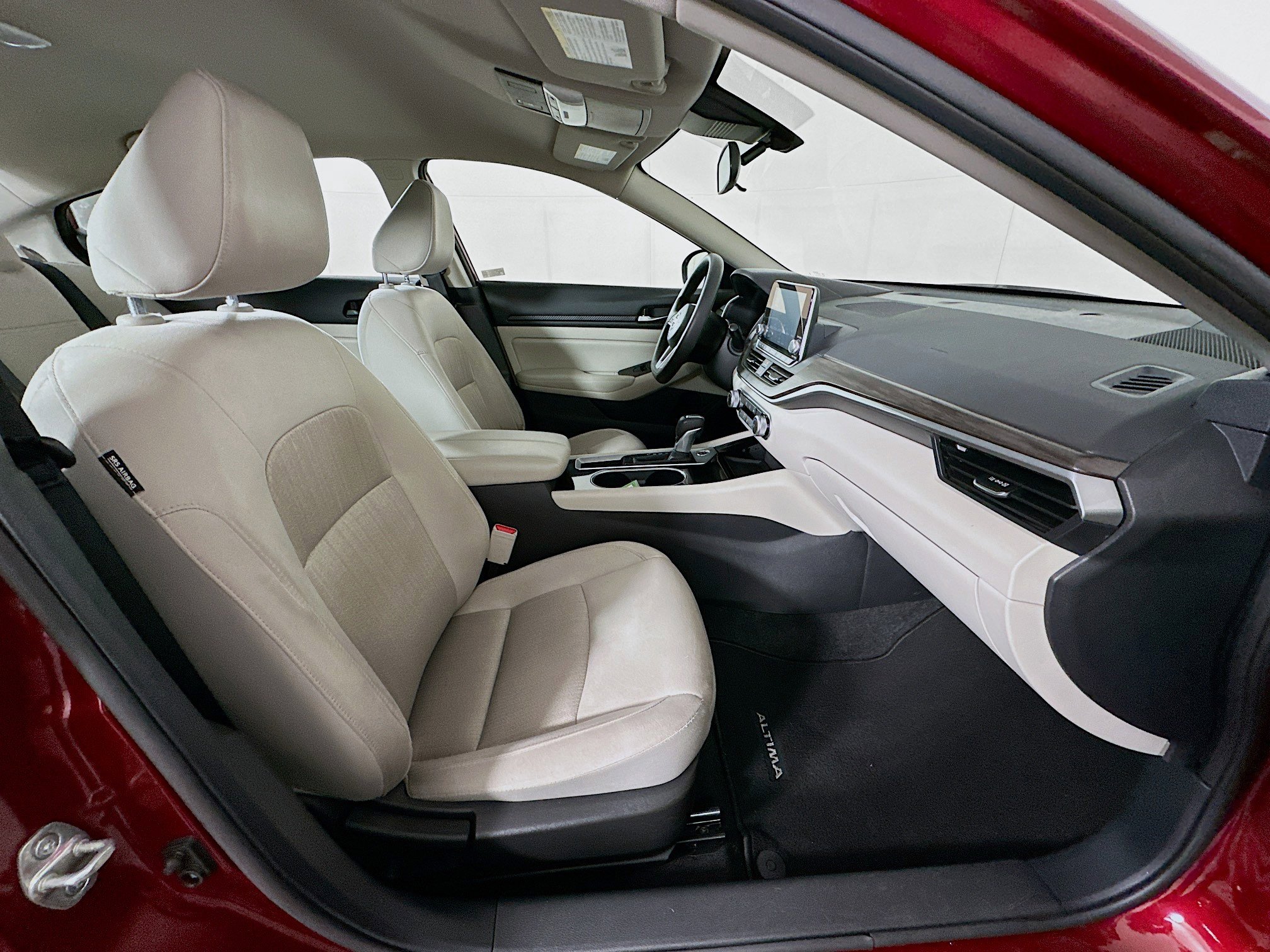 Used 2024 Nissan Altima 2.5 SV image 28