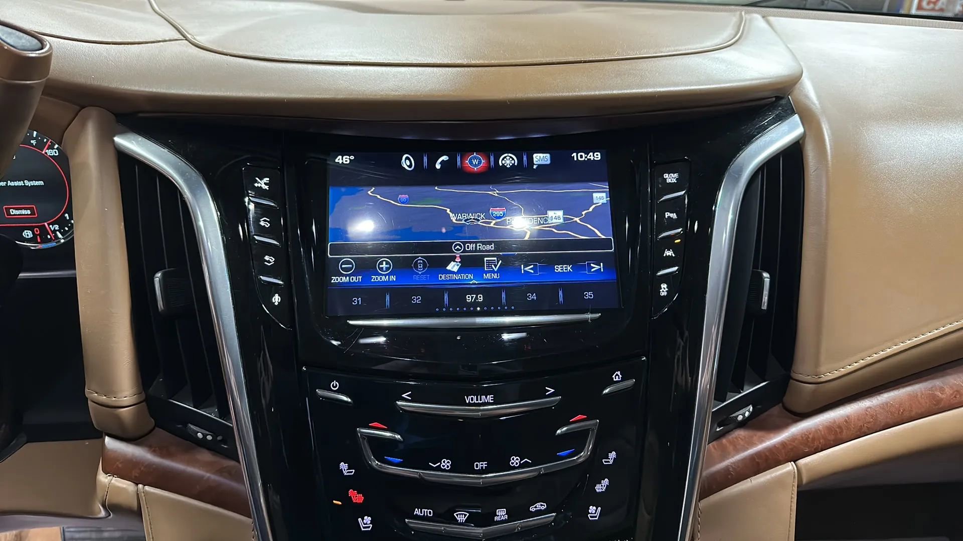 Used 2016 Cadillac Escalade Platinum image 31