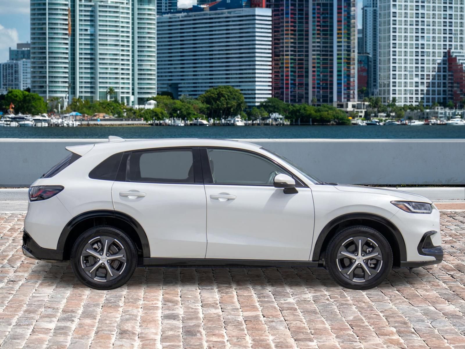 Certified 2024 Honda HR-V EX-L image 4