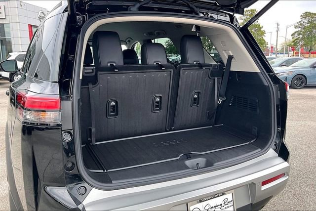 Certified 2025 Nissan Pathfinder SL w/ Cargo Package image 34