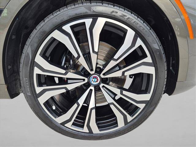Certified 2023 BMW X7 M60i AWD/4WD image 25