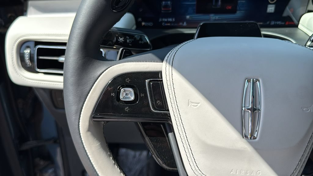 New 2026 Lincoln Aviator Reserve AWD/4WD image 11