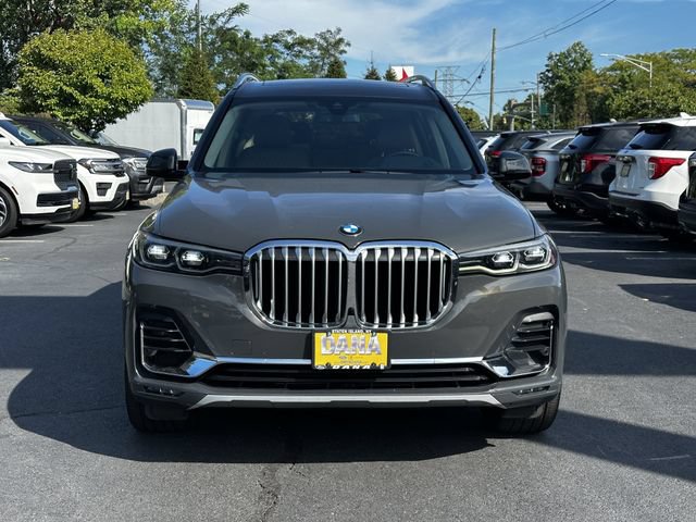Used 2021 BMW X7 xDrive40i w/ Executive Package AWD/4WD image 2