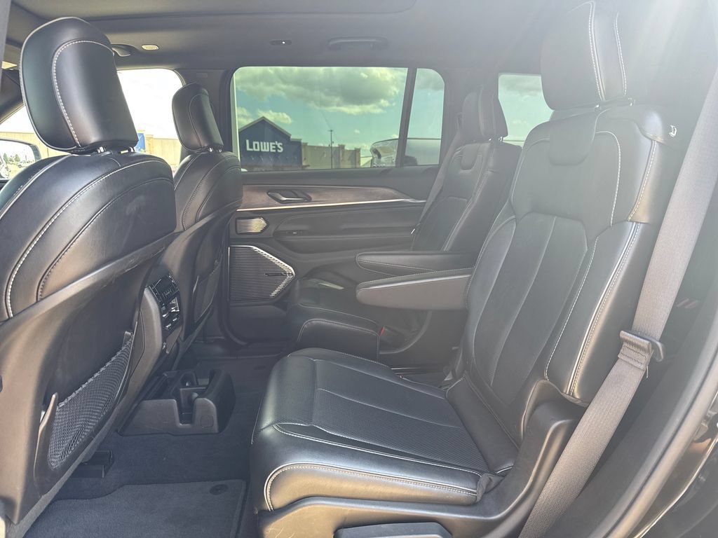 Used 2023 Jeep Grand Cherokee L Overland AWD/4WD image 31