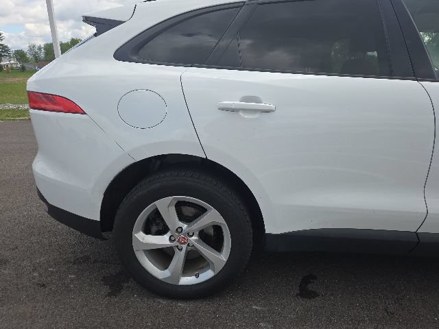 Used 2017 Jaguar F-PACE Premium AWD/4WD image 7