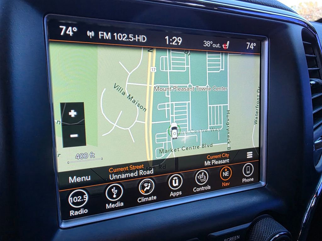 Used 2018 Jeep Grand Cherokee Laredo image 20