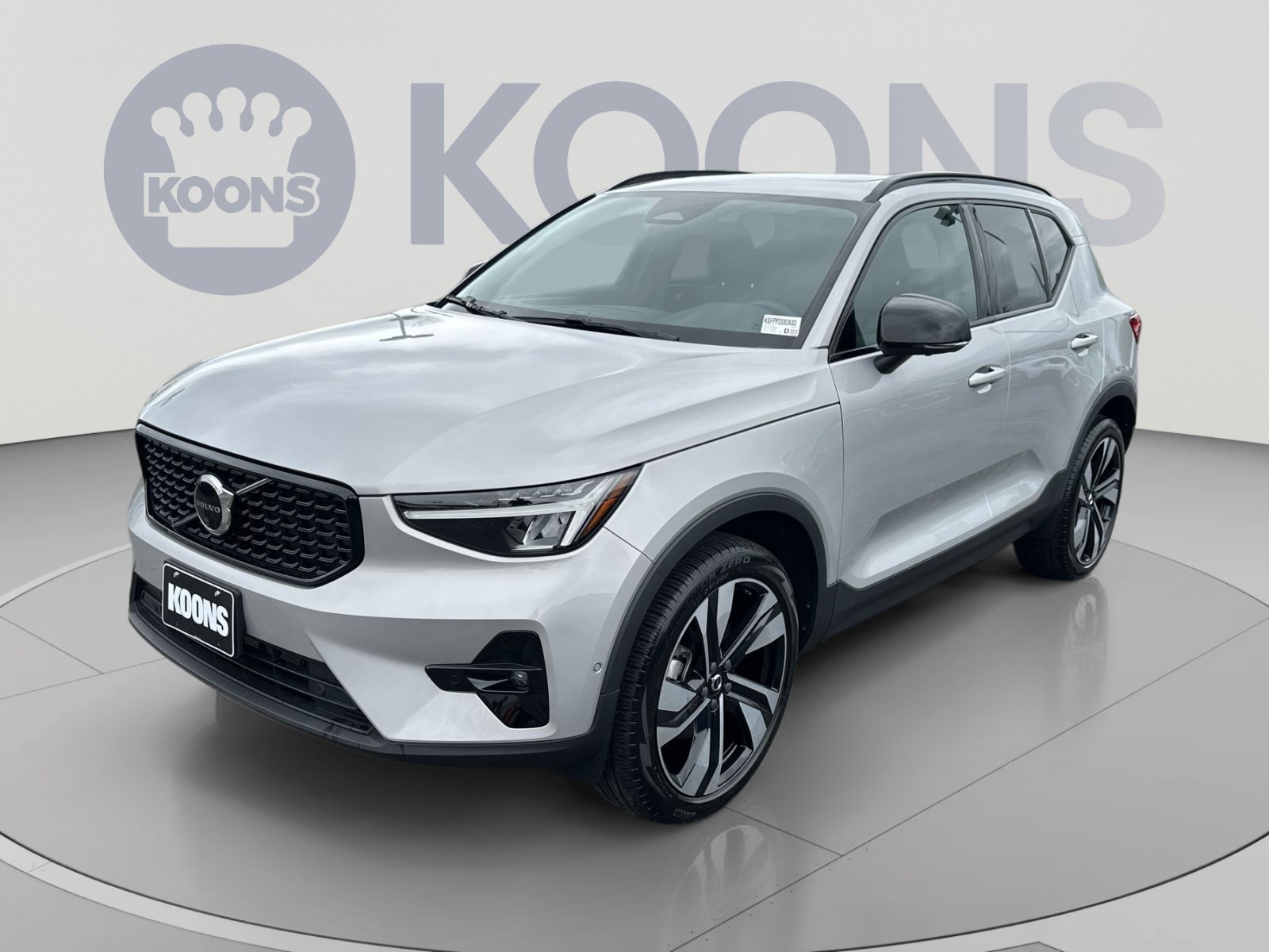 Used 2023 Volvo XC40 B5 Plus w/ Protection Package Premier AWD/4WD image 5
