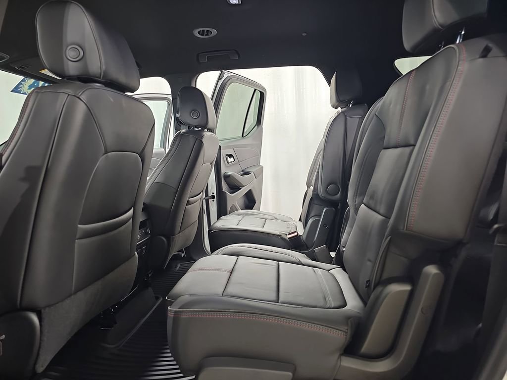 Certified 2024 Chevrolet Traverse RS w/ LPO, Floor Liner Package image 21