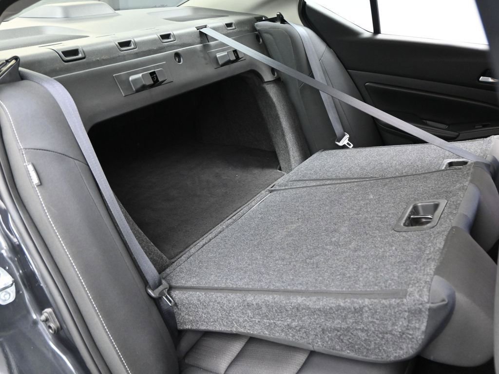 Used 2022 Nissan Altima 2.5 SV image 19