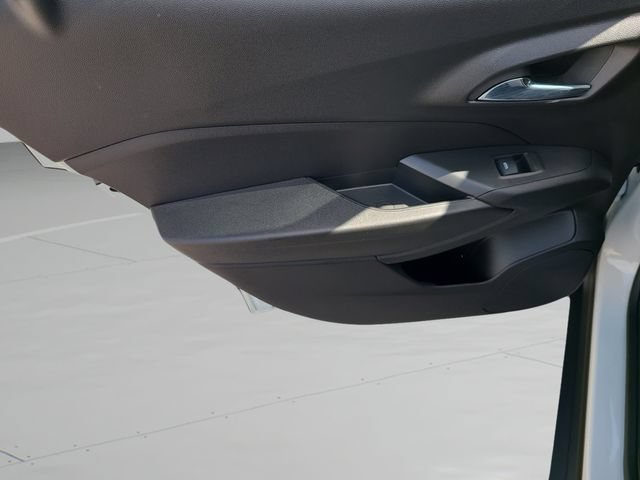 New 2026 Chevrolet Trax LS FWD image 15