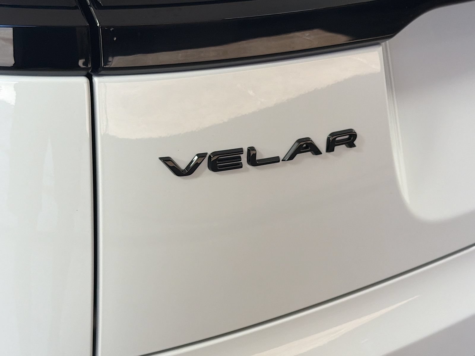 Certified 2026 Land Rover Range Rover Velar S AWD/4WD image 30