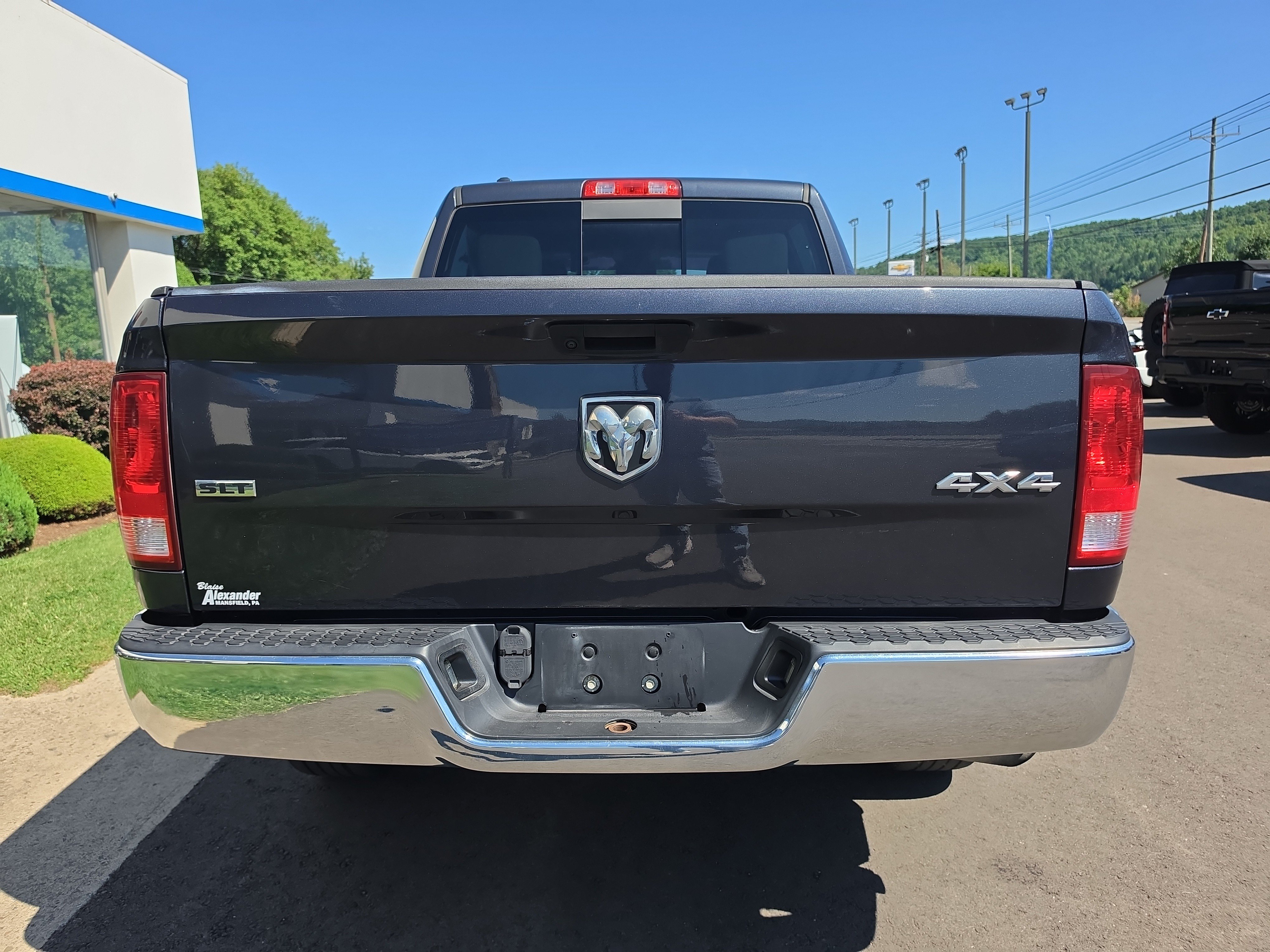 Used 2019 RAM 1500 Classic SLT AWD/4WD video 4