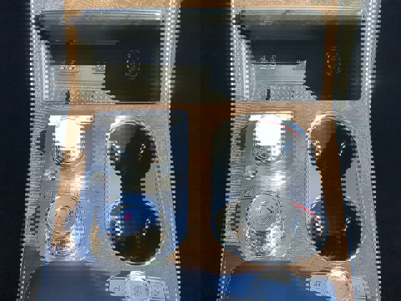 Certified 2025 Genesis GV80 3.5T Prestige image 18