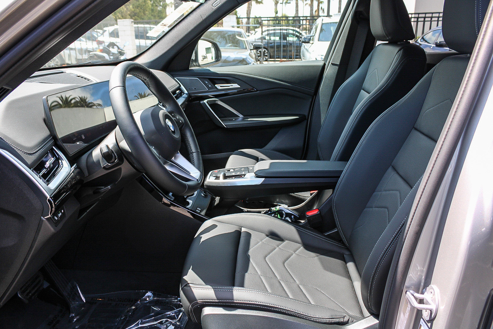 New 2026 BMW X1 xDrive28i AWD/4WD image 15
