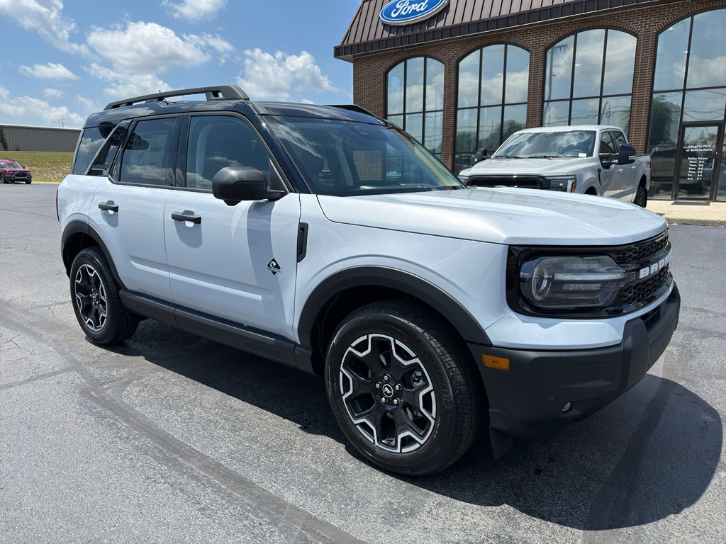 New 2026 Ford Bronco Sport Outer Banks w/ Outer Banks Tech Package+ AWD/4WD image 2