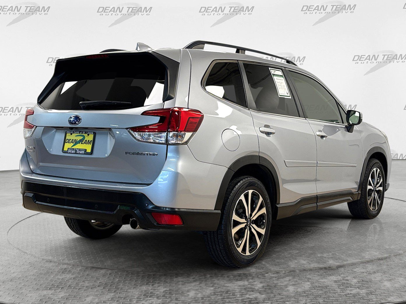 Used 2019 Subaru Forester Limited AWD/4WD image 4