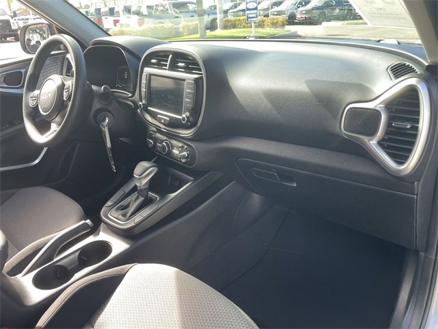 Used 2023 Kia Soul LX w/ LX Technology Package image 27