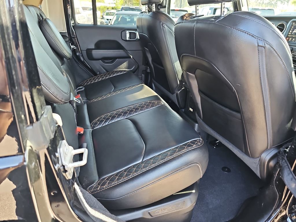 Used 2022 Jeep Wrangler Unlimited Sahara image 14