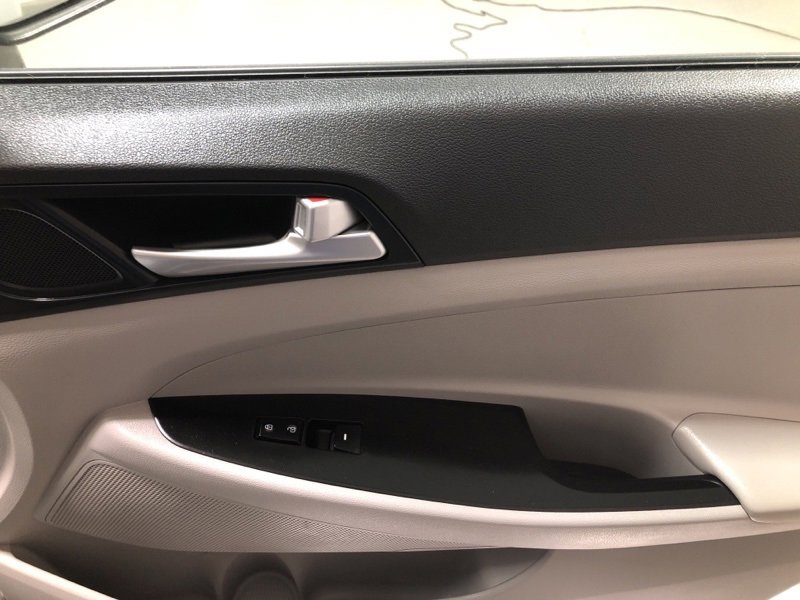 Used 2020 Hyundai Tucson SE image 14
