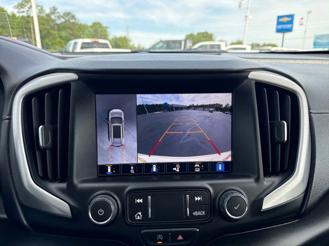 Used 2023 GMC Terrain SLT w/ Tech Package image 25