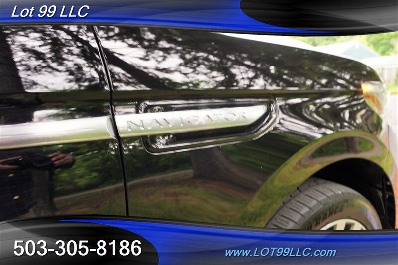 Used 2018 Lincoln Navigator L Reserve w/ Technology Package AWD/4WD image 41