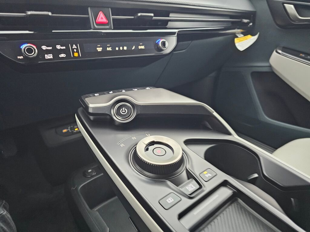 New 2025 Kia EV6 Wind AWD/4WD image 16