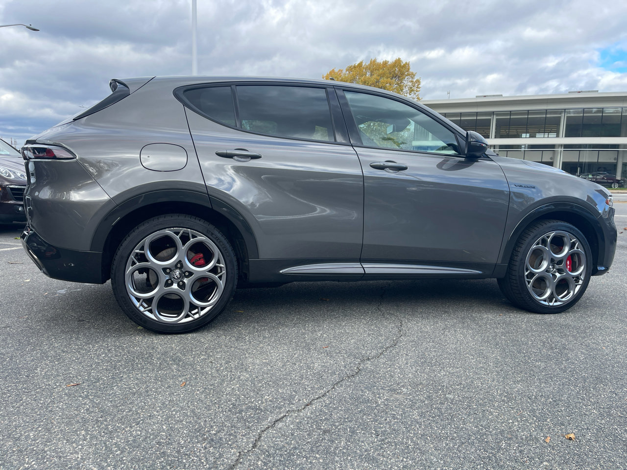 Used 2024 Alfa Romeo Tonale Veloce image 11