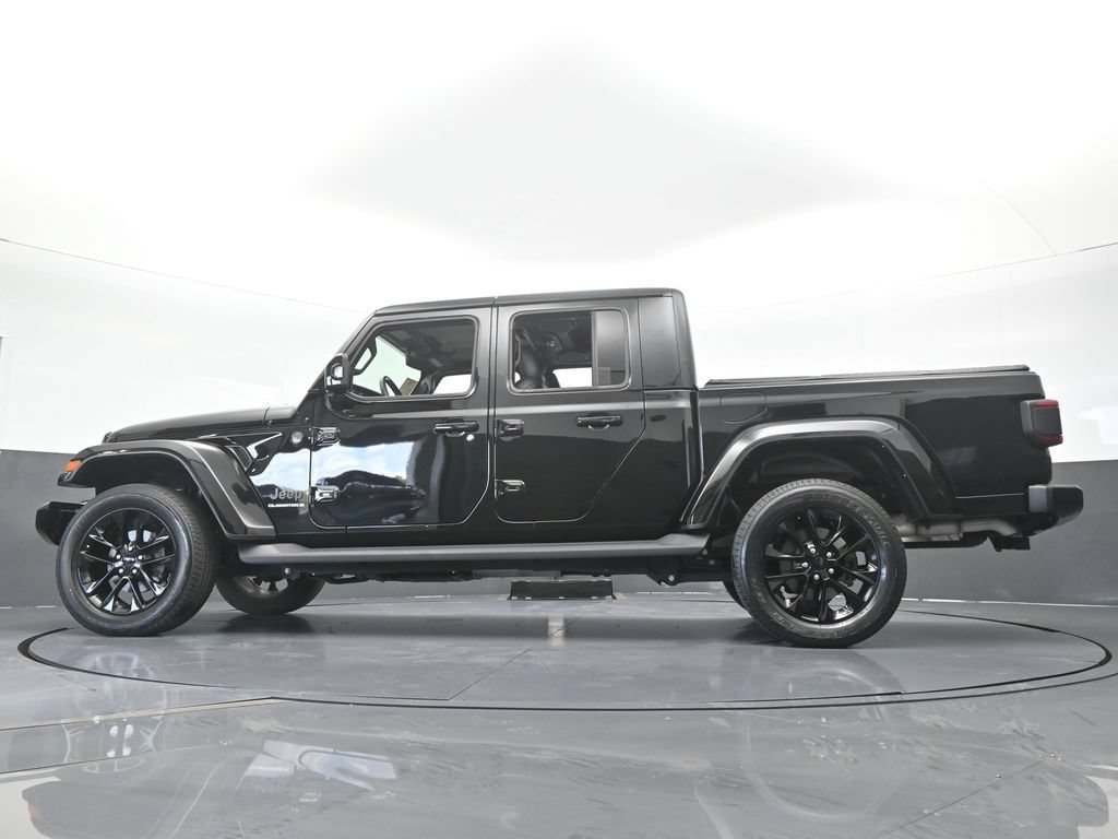 Used 2023 Jeep Gladiator Overland AWD/4WD image 57