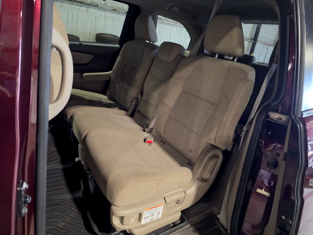 Used 2014 Honda Odyssey EX image 7