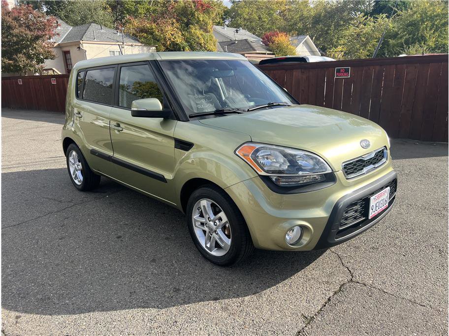 Used 2012 Kia Soul + w/ Audio Pkg image 1