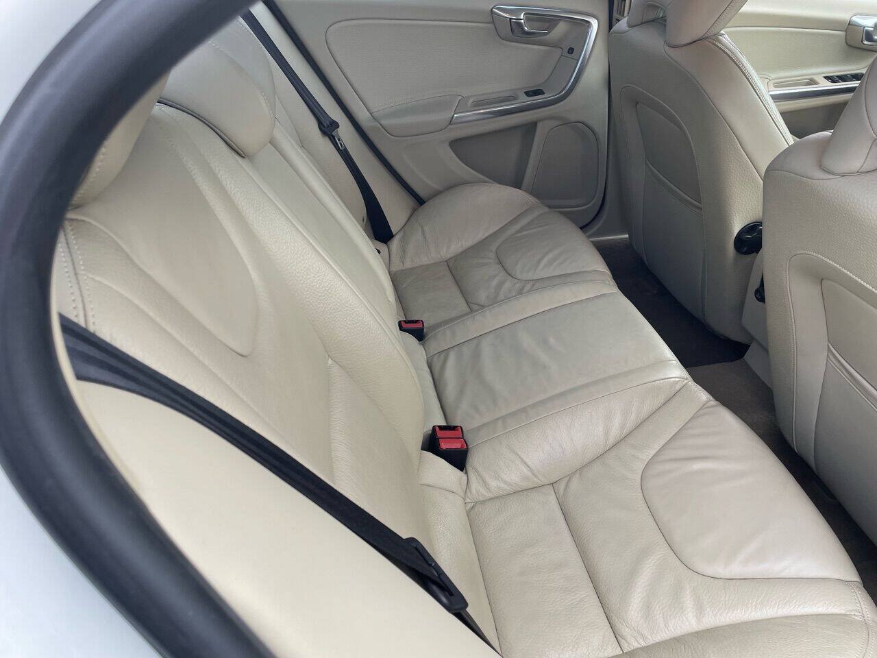 Used 2014 Volvo S60 T5 FWD image 39