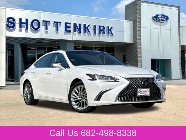 Used 2020 Lexus ES 350 Ultra Luxury w/ Accessory Package 2