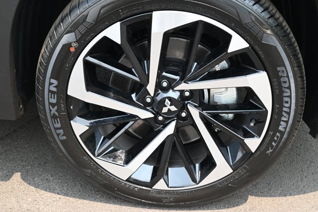 New 2023 Mitsubishi Outlander SEL AWD/4WD image 15