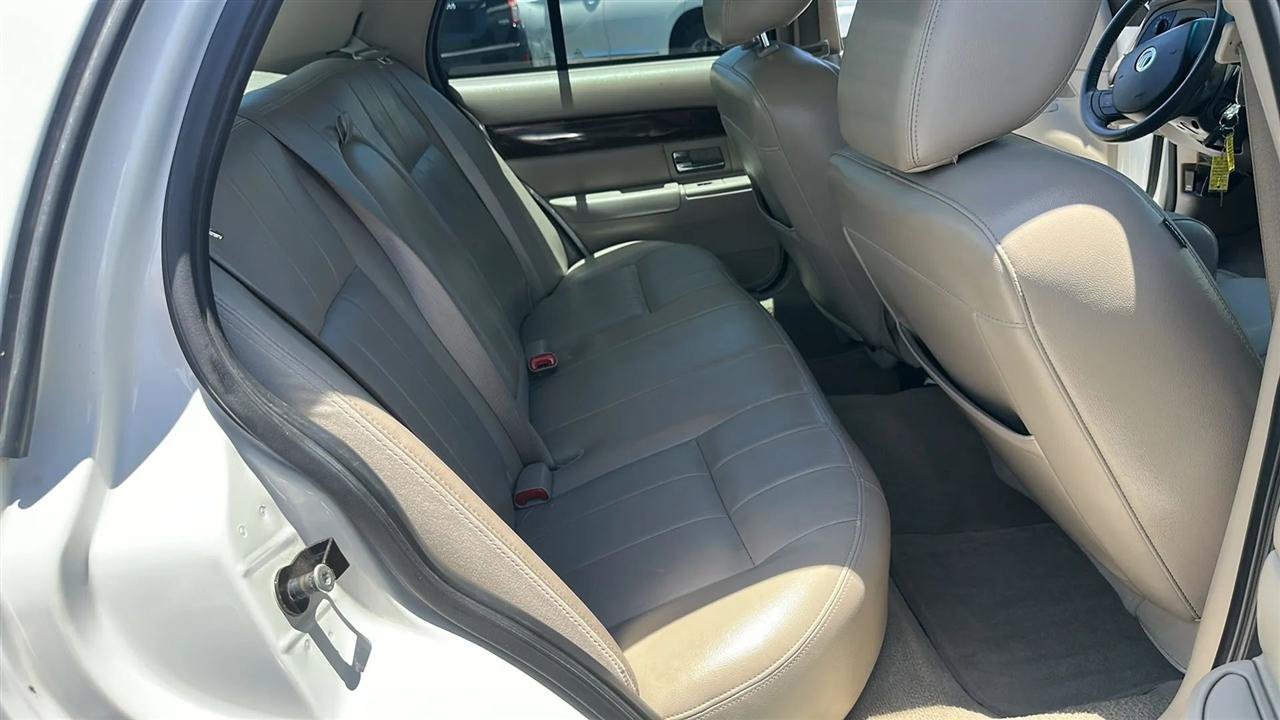 Used 2011 Mercury Grand Marquis LS RWD image 71