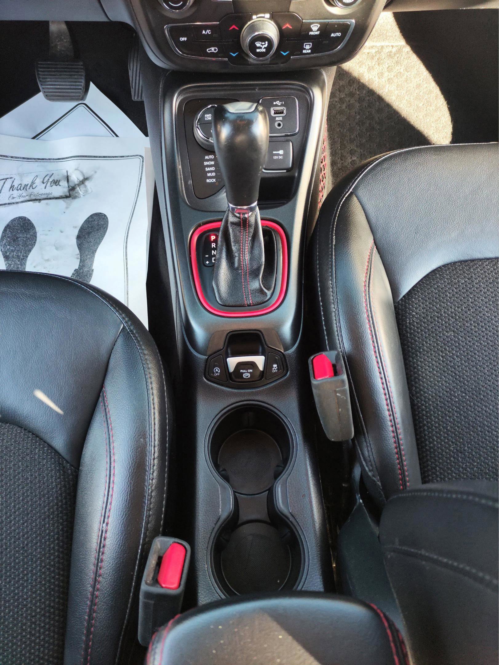 Used 2019 Jeep Compass Trailhawk w/ Cold Weather Group image 30