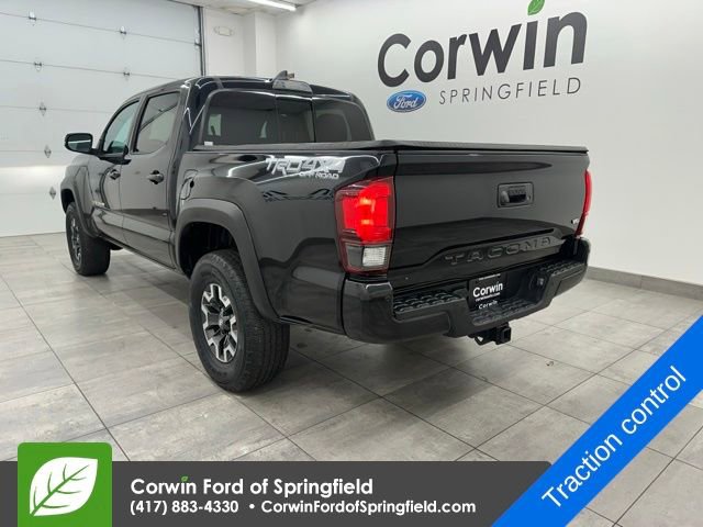 Used 2019 Toyota Tacoma TRD Off-Road image 2