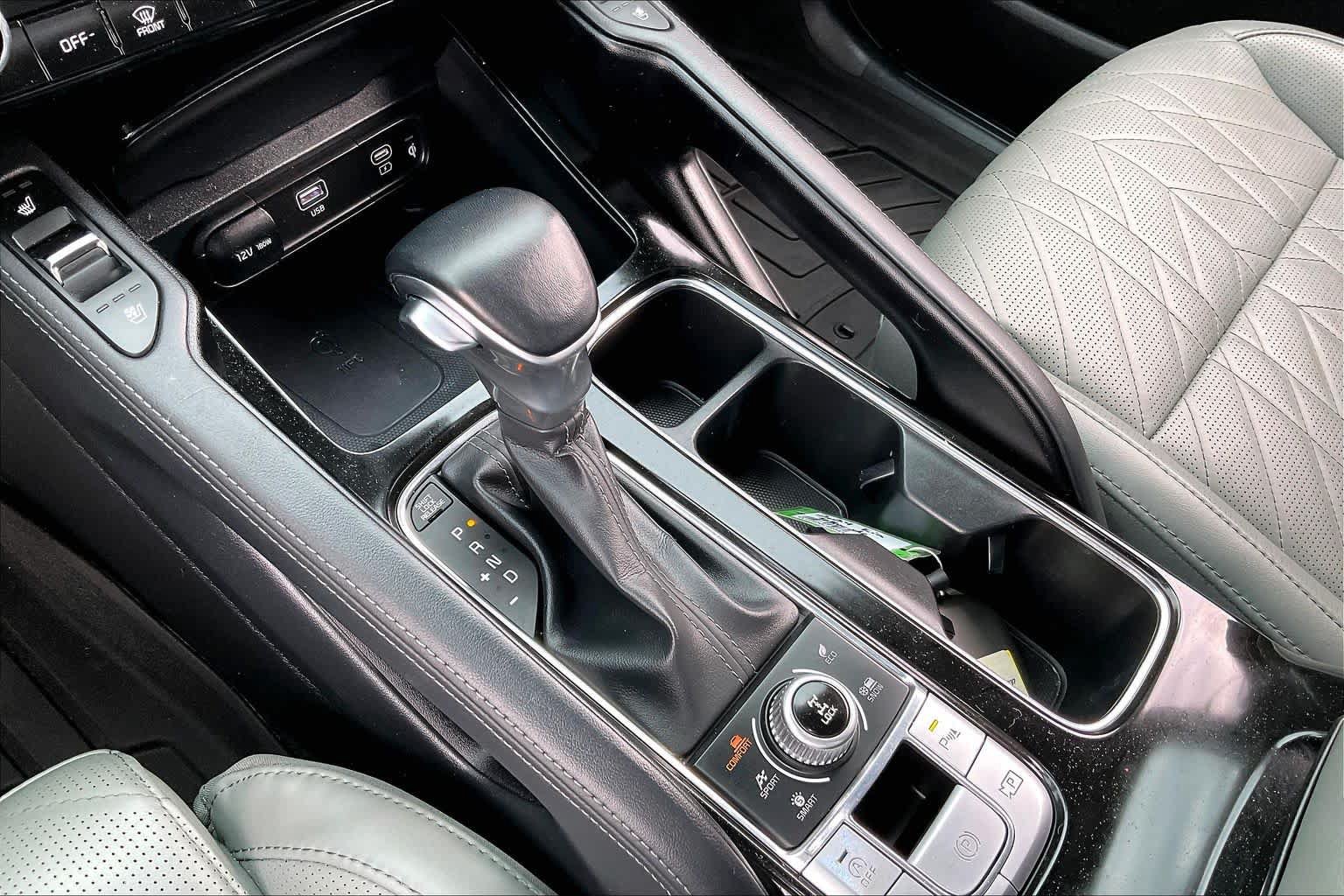 Used 2024 Kia Telluride SX Prestige X-Pro AWD/4WD image 15