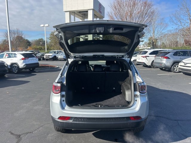 Used 2024 Jeep Compass Limited image 7